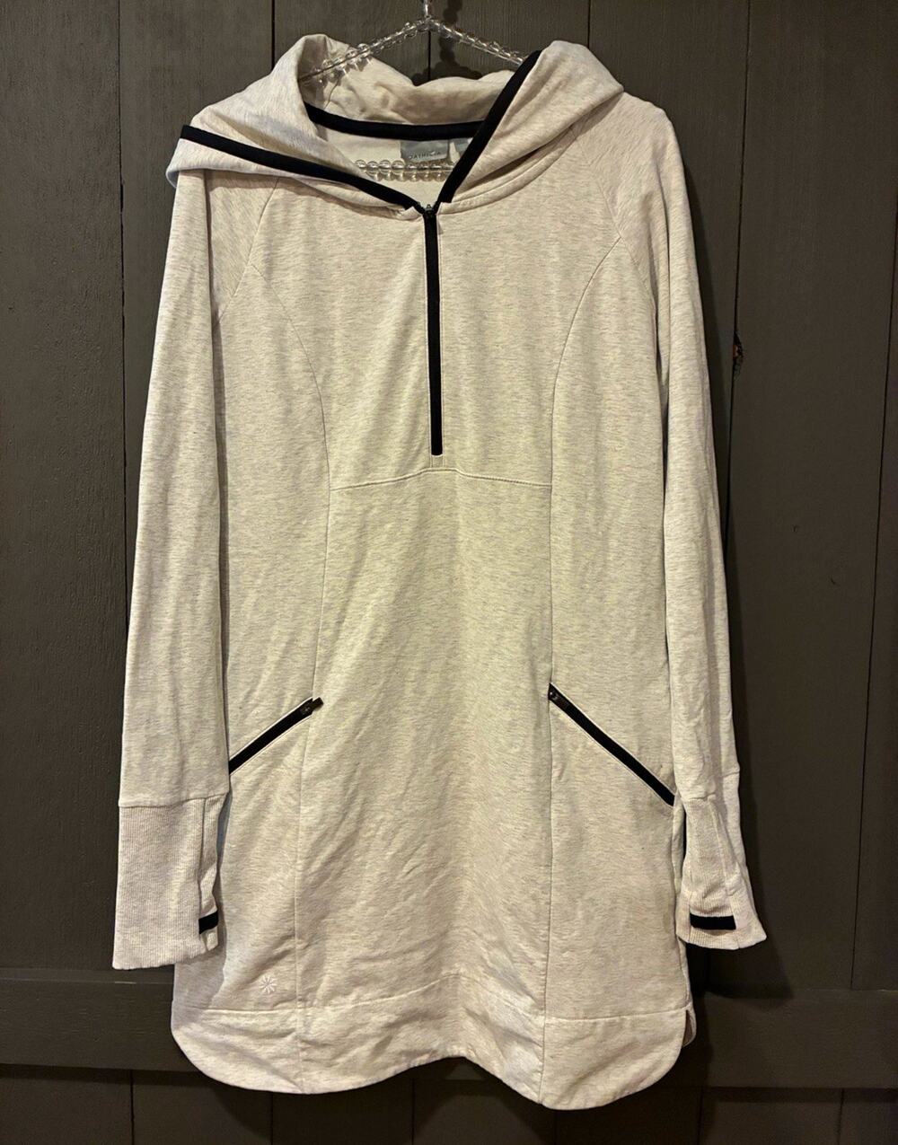 Womens Athleta sz m gray heathered white gray knit 1/4 zip hoodie thumb holes